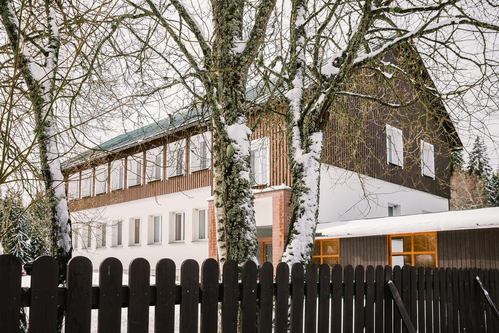 Penzion U Pstruha Modrava Exterior foto